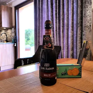  Hébergement de vacances L'etochet